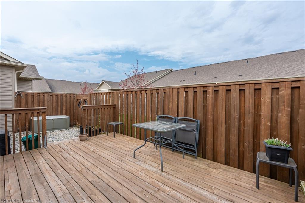 21 Stickland Lane Property Photo 32