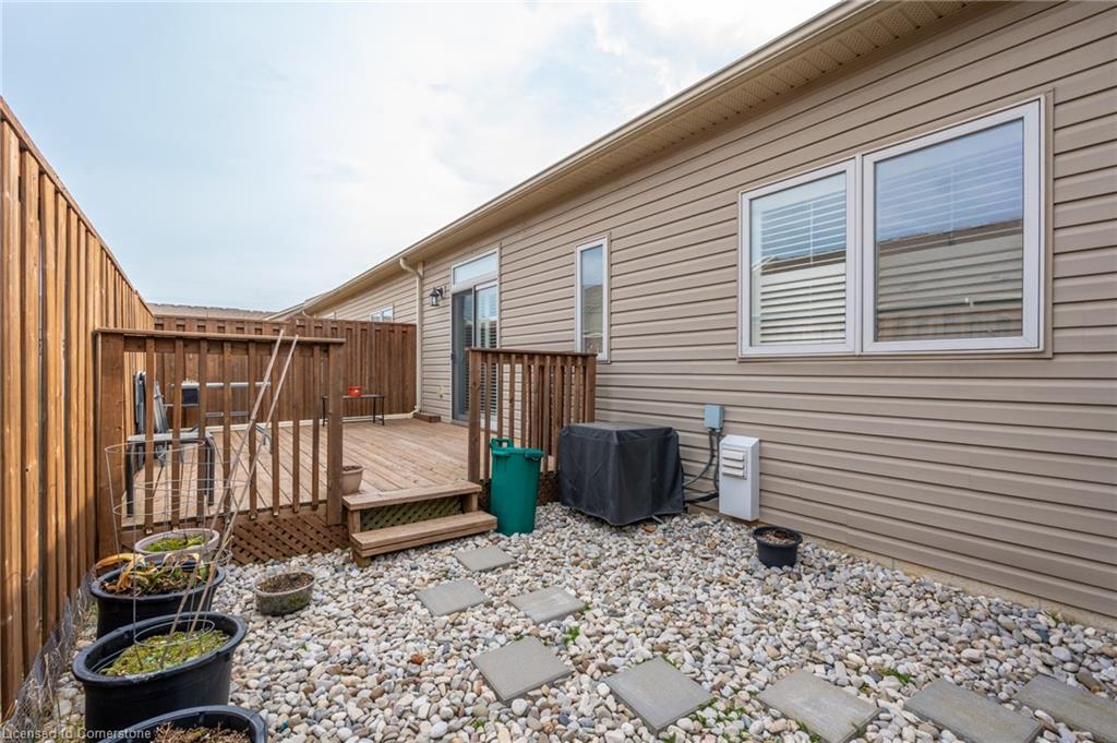 21 Stickland Lane Property Photo 34