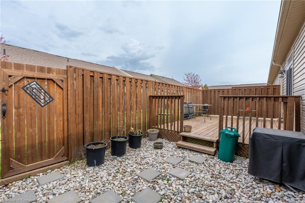 21 Stickland Lane Property Photo 35