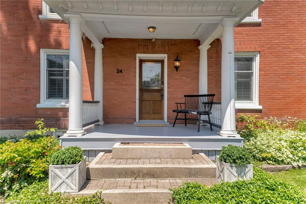 24 Hall Street Property Photo 3