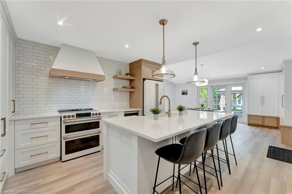 24 Hall Street Property Photo 7