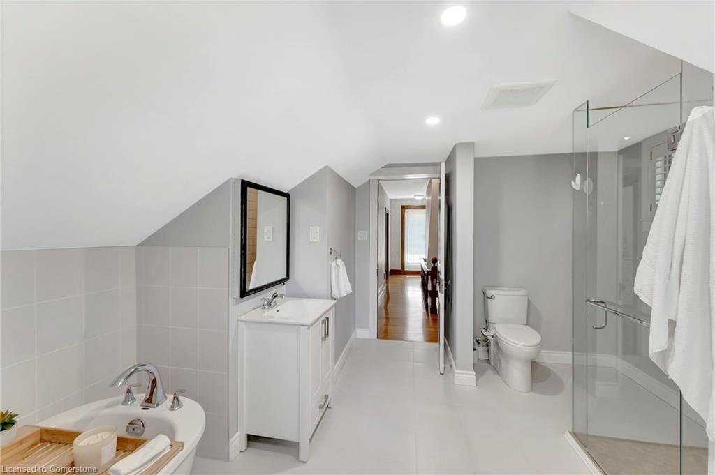 24 Hall Street Property Photo 26