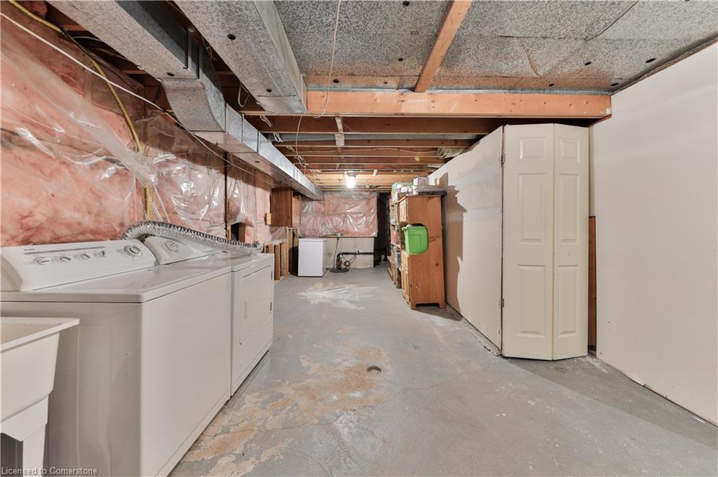 799 Miriam Crescent Property Photo 17