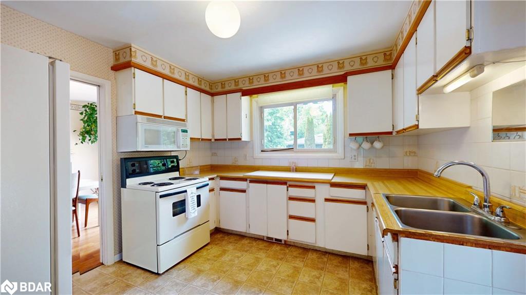 14 Francis Road Property Photo 9