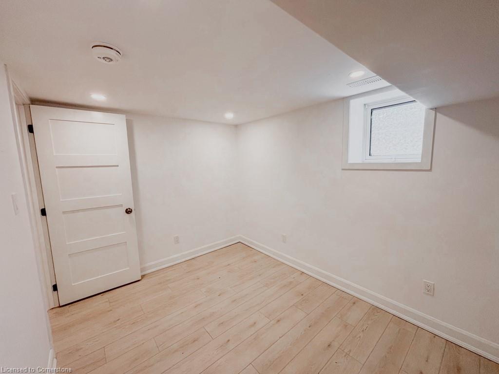 2-39 Krug Street Property Photo 12