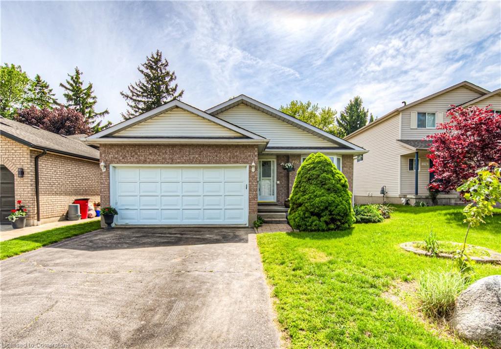 192 Dartmoor Crescent Property Photo 1