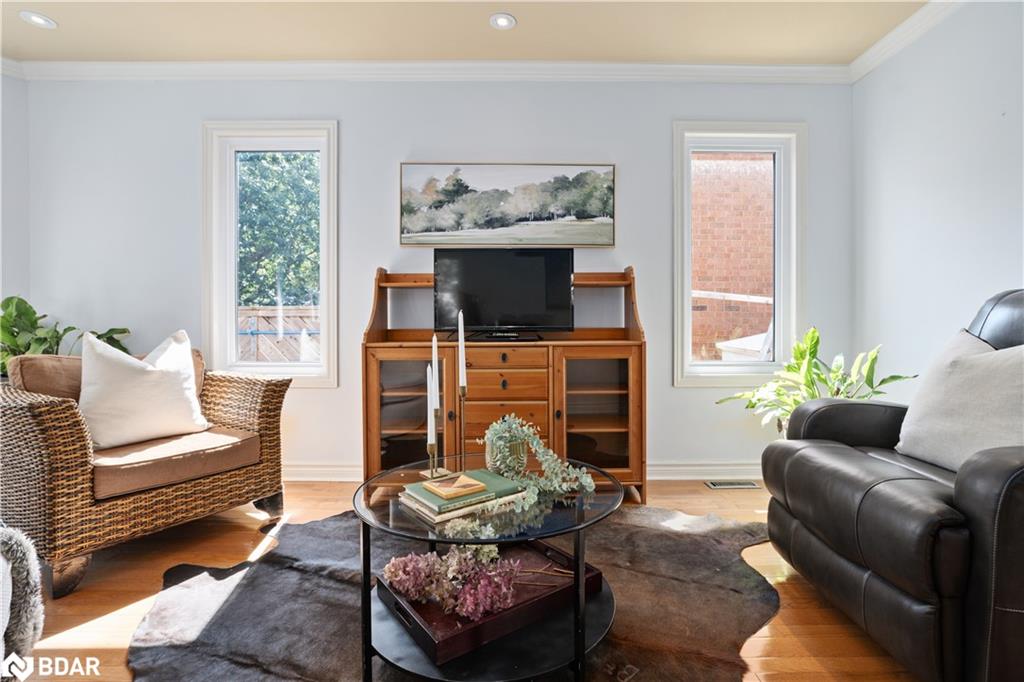 19 Grand Forest Drive Property Photo 9