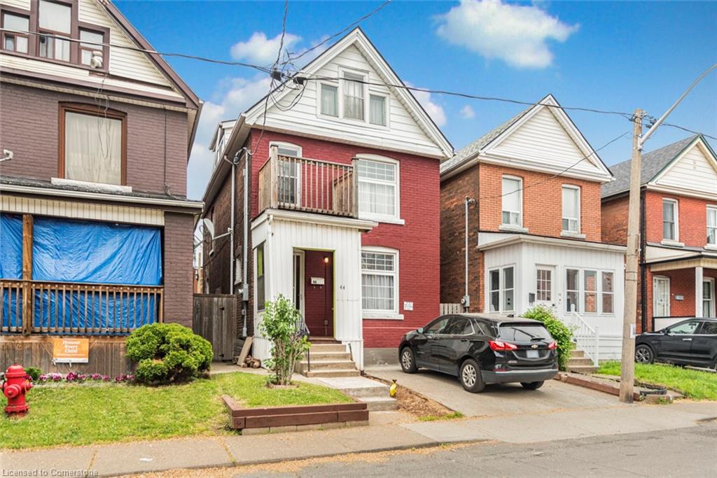 44 Arthur Avenue N Property Photo 1