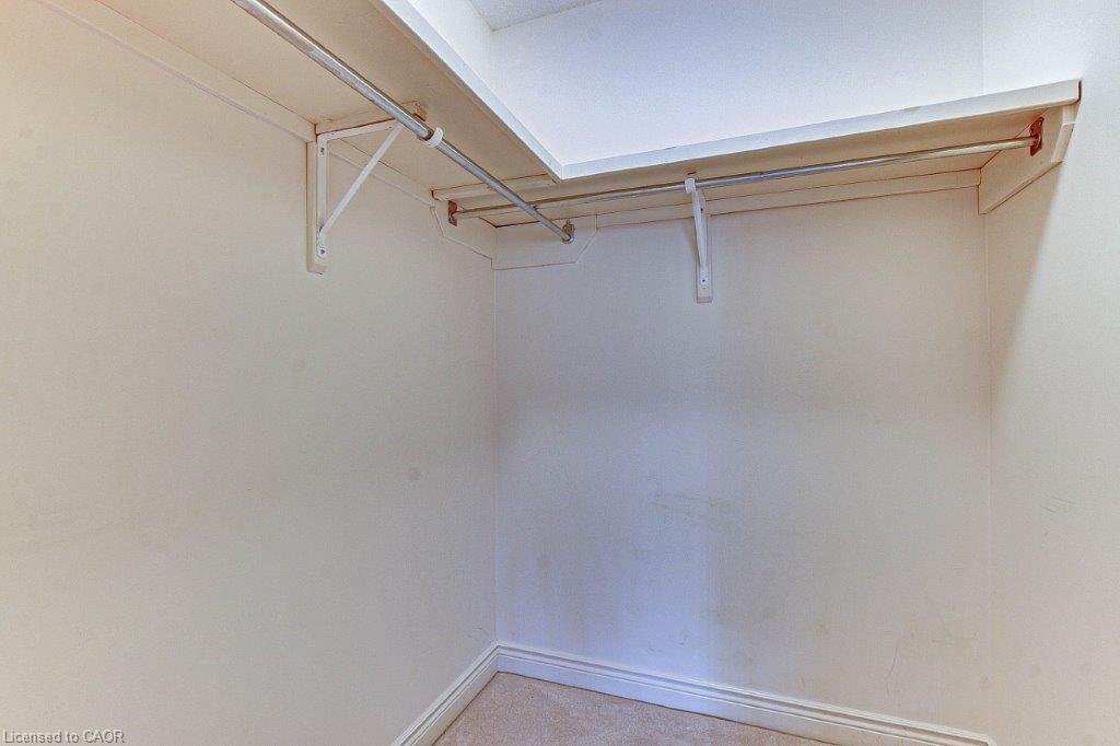 206-303 William Street Property Photo 16