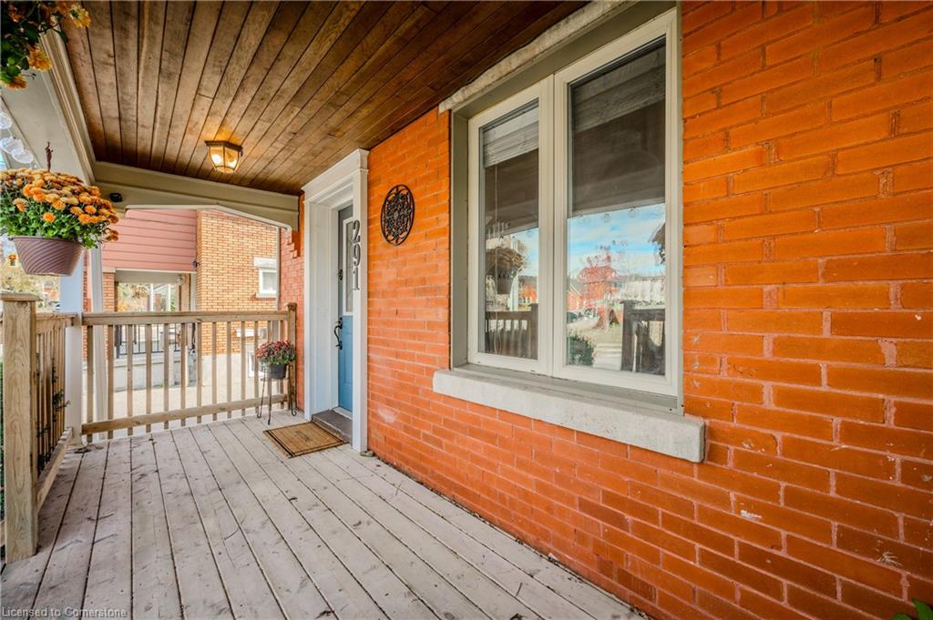 291 Guelph Street Property Photo 5