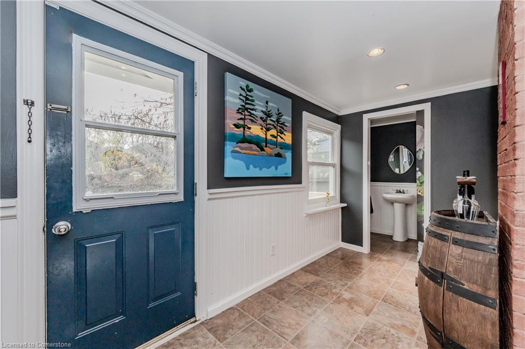 291 Guelph Street Property Photo 16