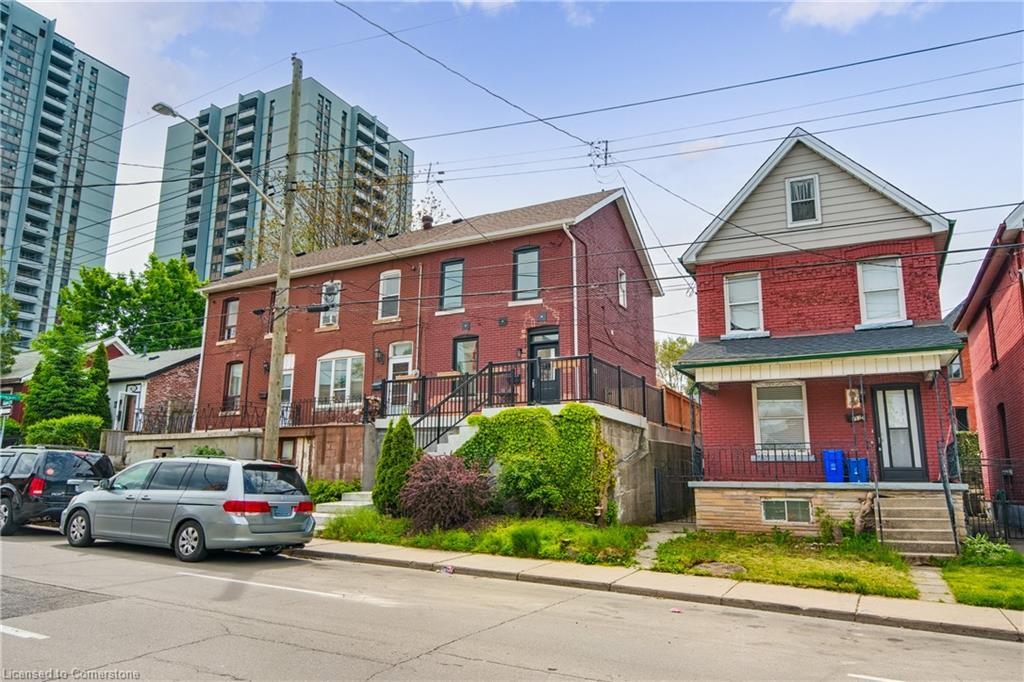 189 Queen Street N Property Photo 1