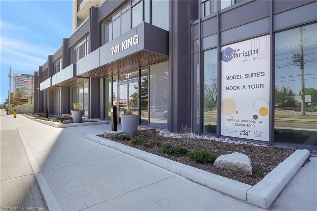 1813-741 King Street W Property Photo 2