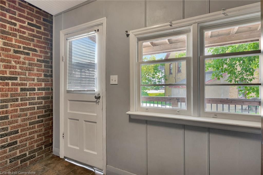 8 Wright Avenue Property Photo 5