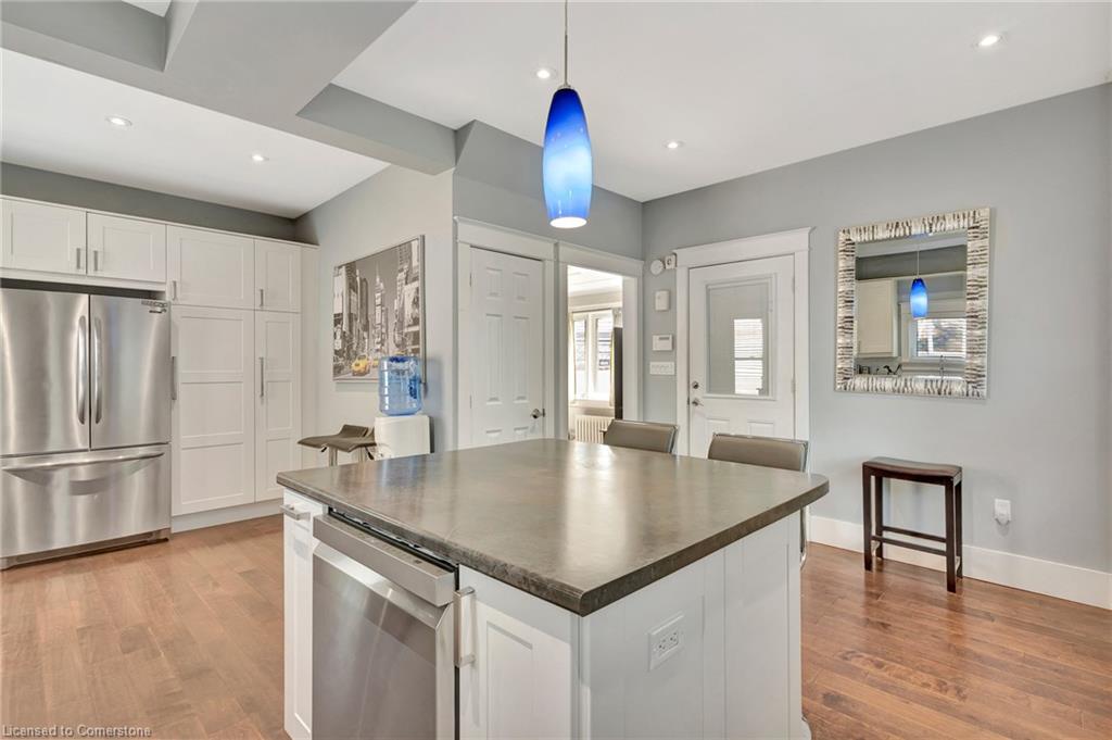 8 Wright Avenue Property Photo 7