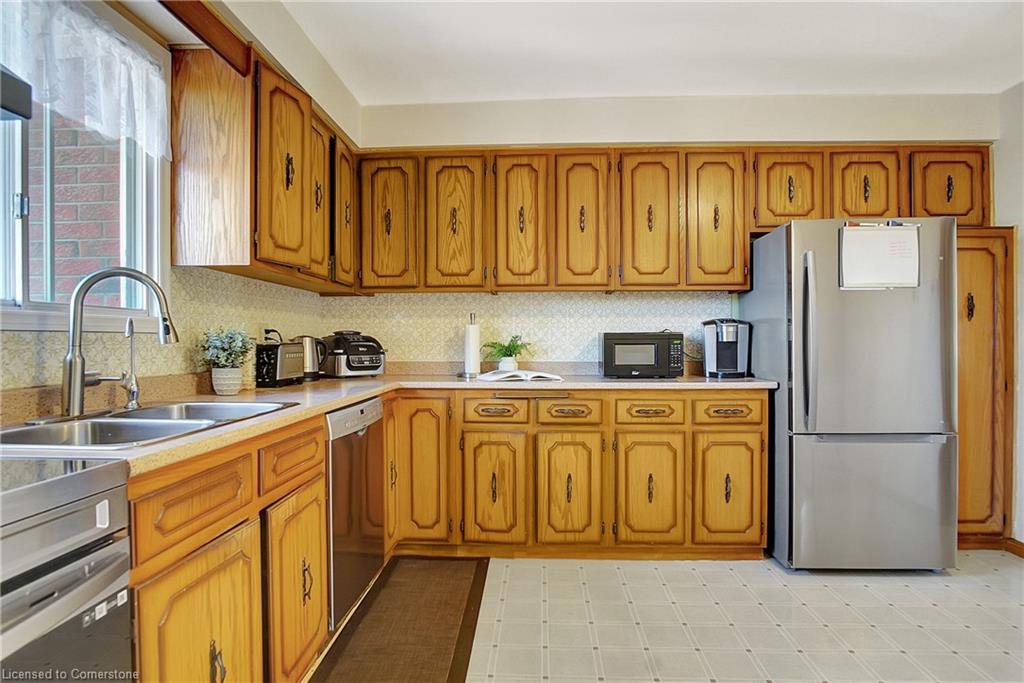 137 Wimbleton Crescent Property Photo 13