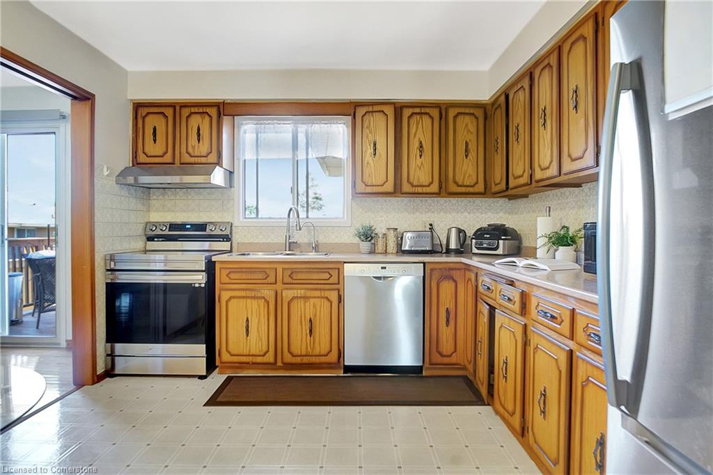 137 Wimbleton Crescent Property Photo 14