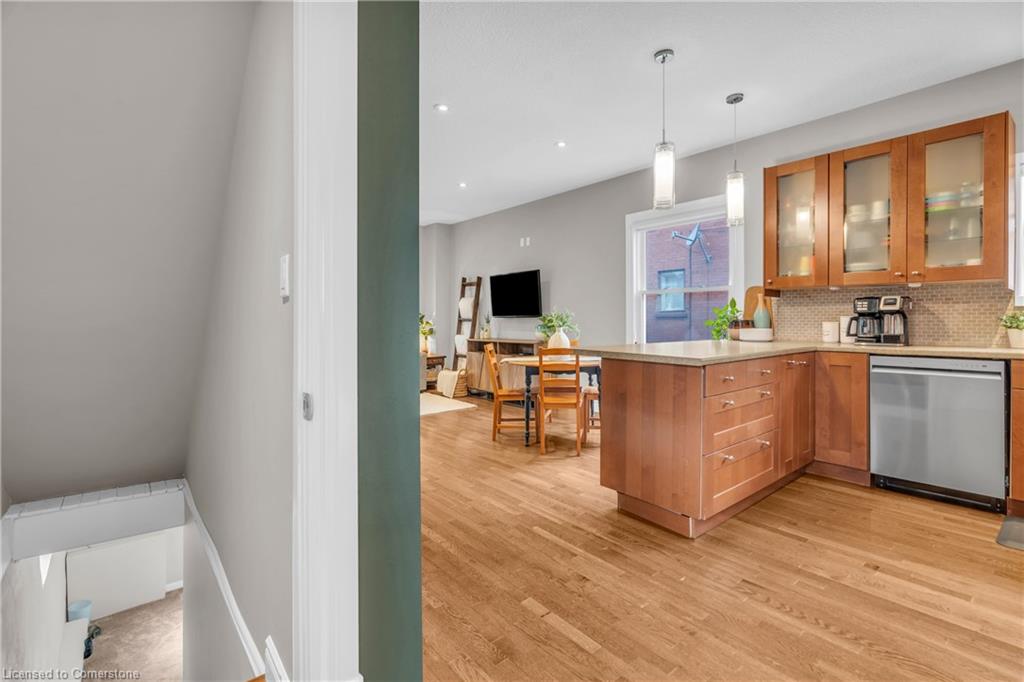 59 Lowell Street N Property Photo 27