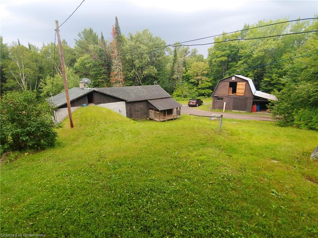 429-439 Lynx Lake Road Property Photo 3