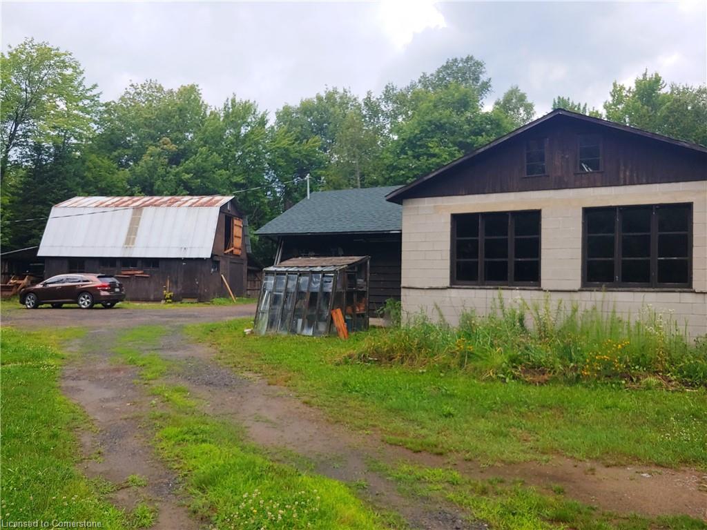 429-439 Lynx Lake Road Property Photo 5