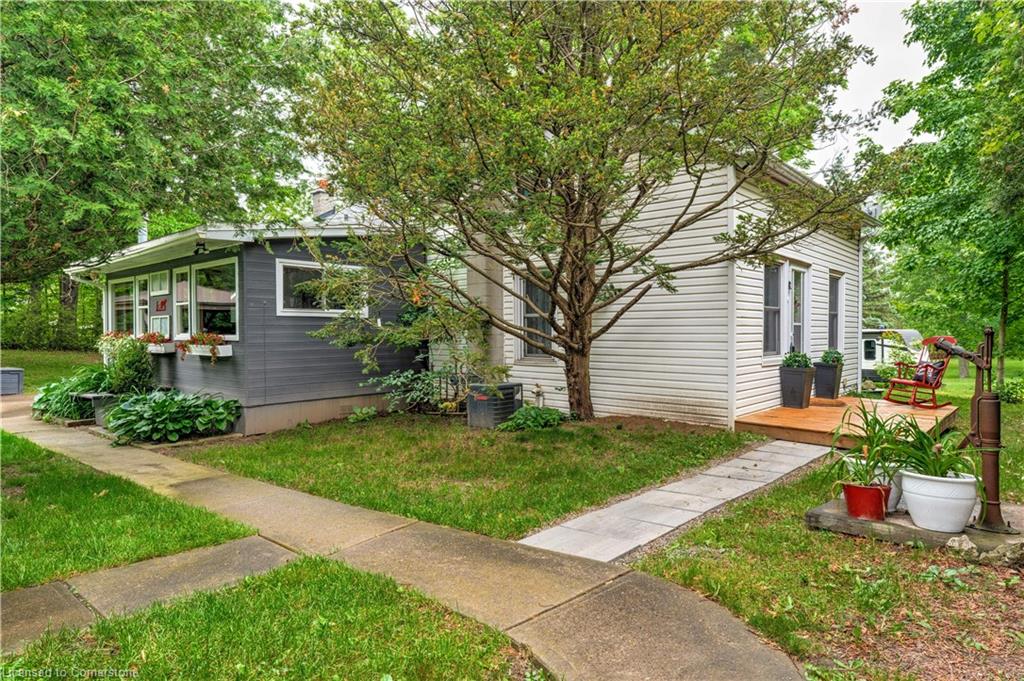 401 Lynden Road Property Photo 1