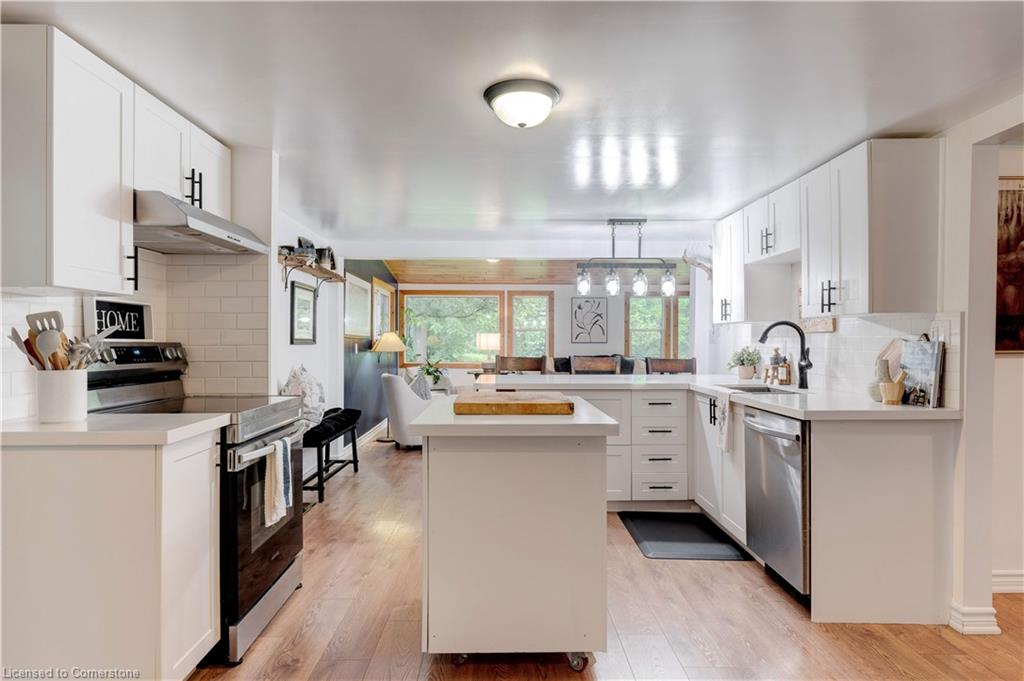 401 Lynden Road Property Photo 11