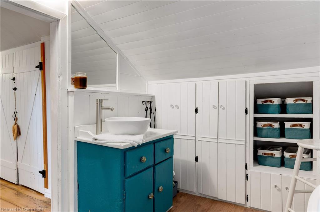 401 Lynden Road Property Photo 33