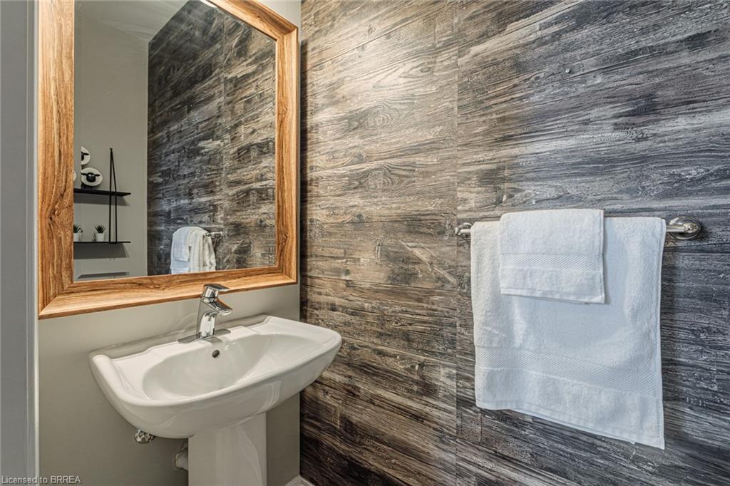 422 Athabasca Common Property Photo 9