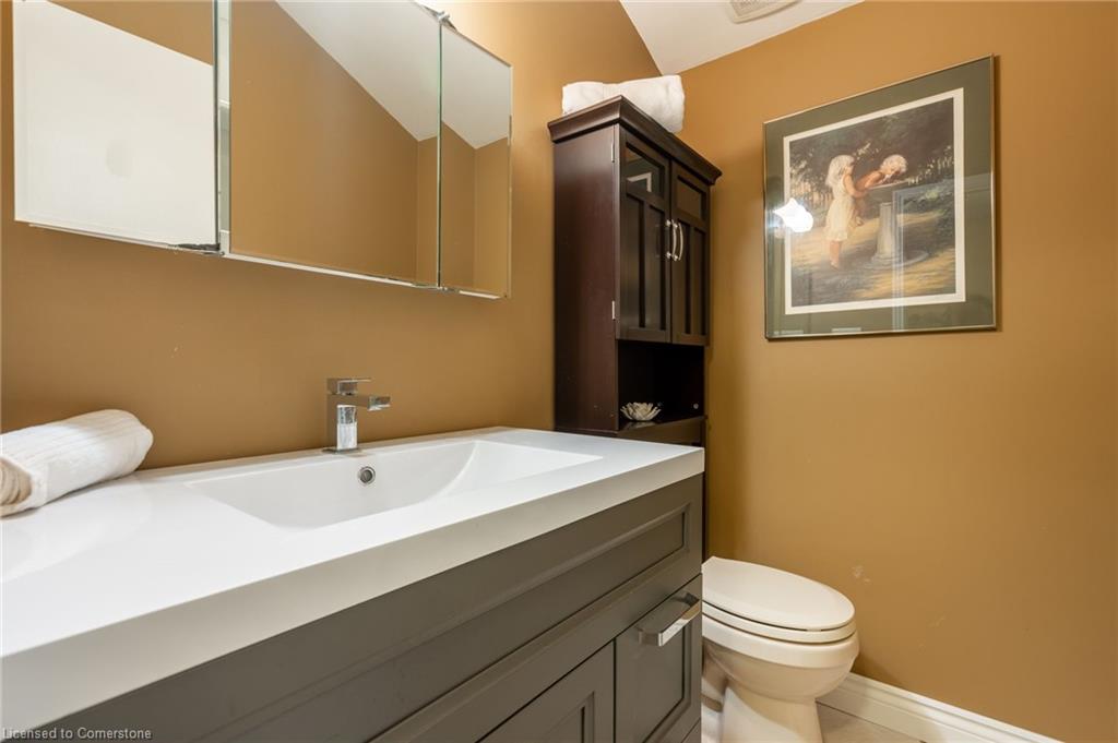 7575 Milburough Line Property Photo 30