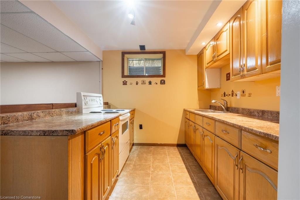 7575 Milburough Line Property Photo 38