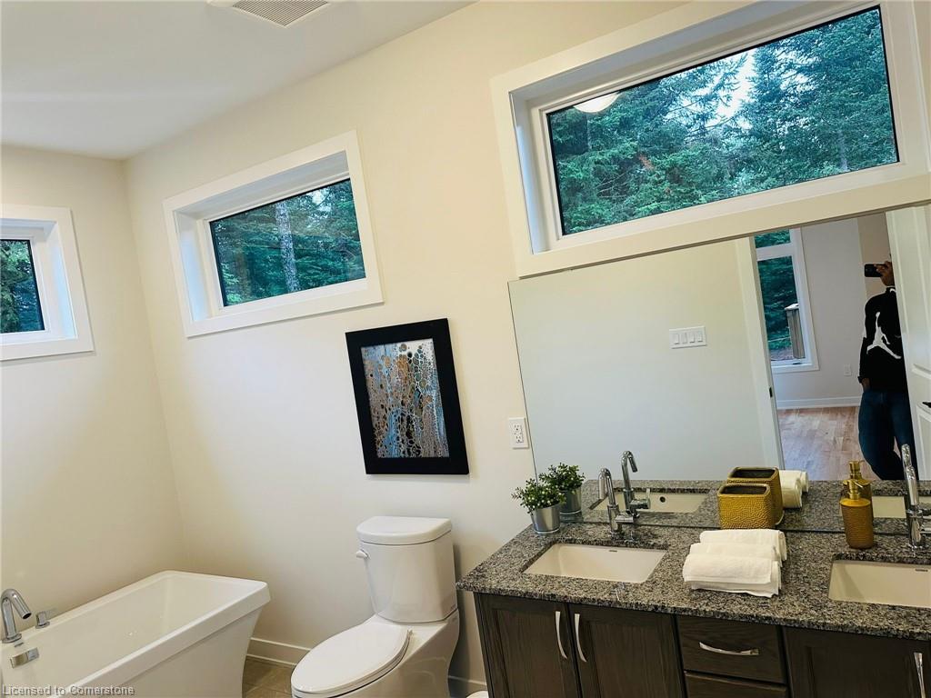 1049 Greensview Drive Property Photo 19