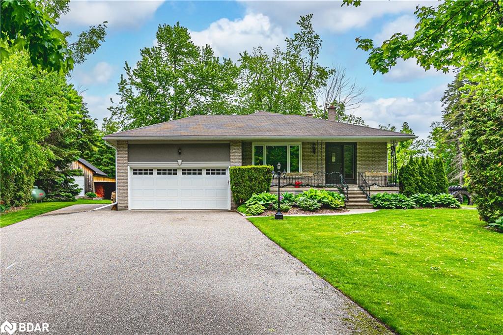 5853 Yonge Street Property Photo 1