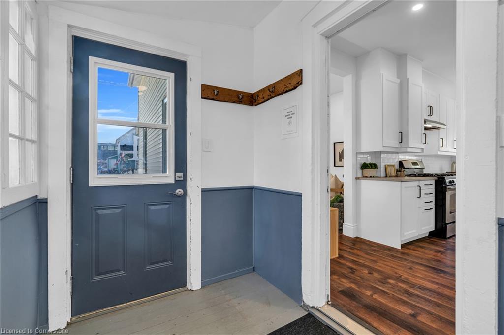 52 Henry Street Property Photo 6