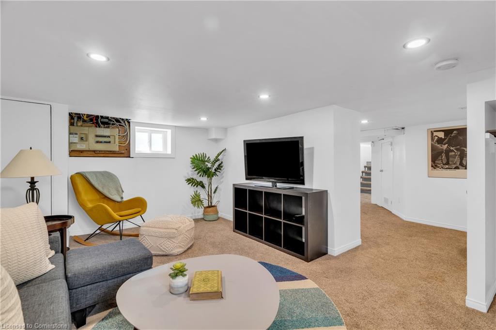 52 Henry Street Property Photo 28