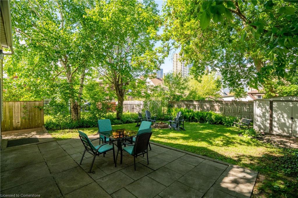 52 Henry Street Property Photo 40