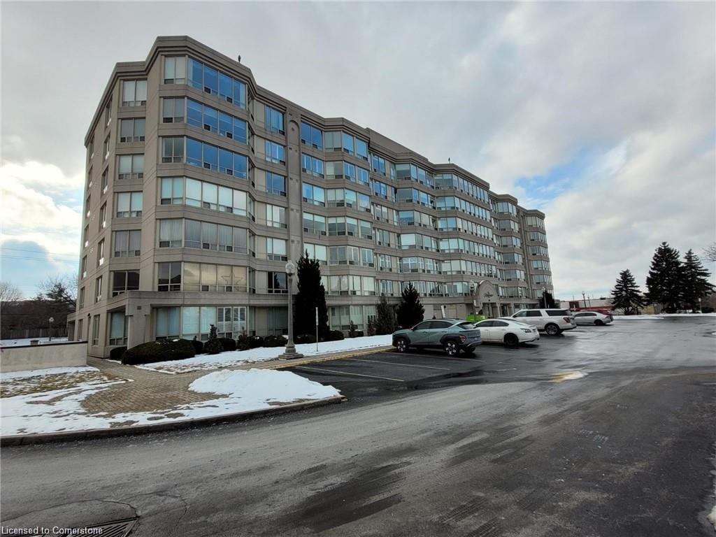 702-495 Highway 8 Property Photo 1