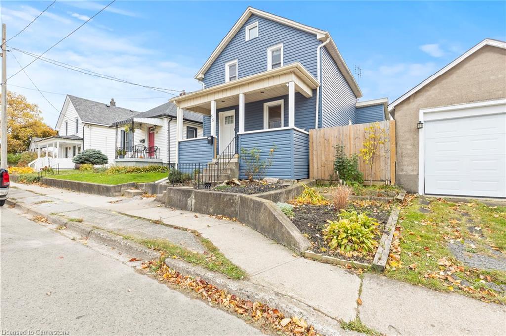 55 Albert Street W Property Photo 2