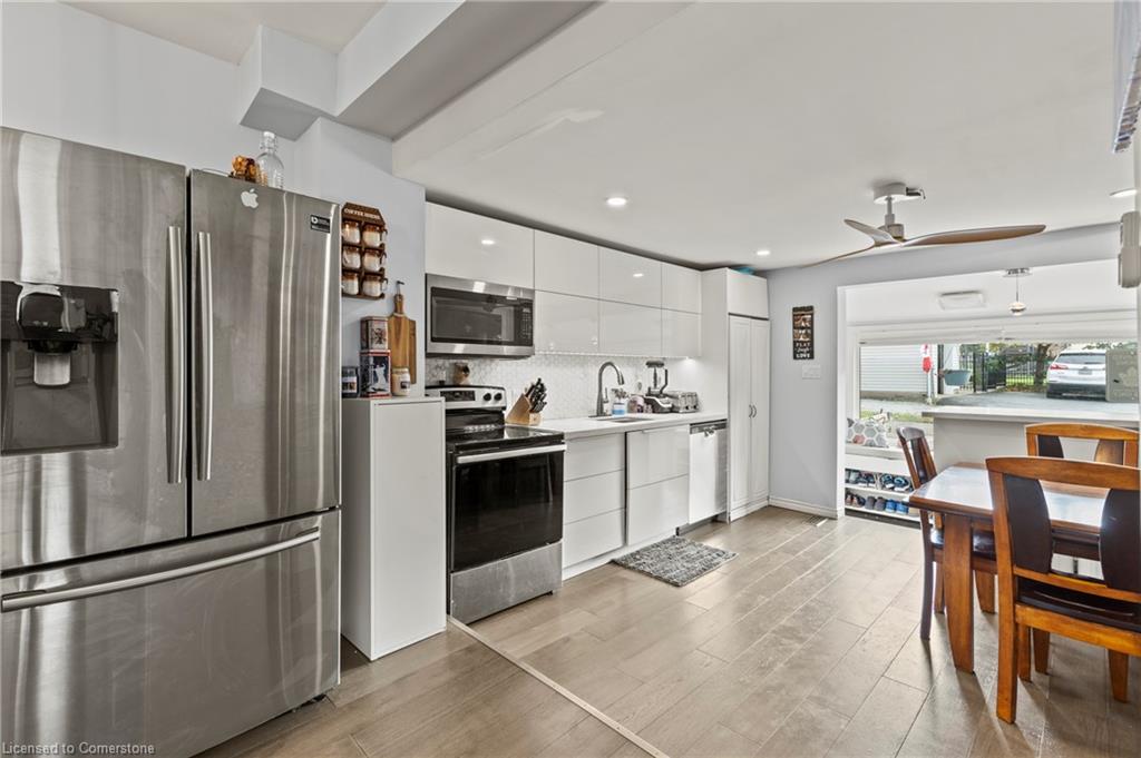 55 Albert Street W Property Photo 12