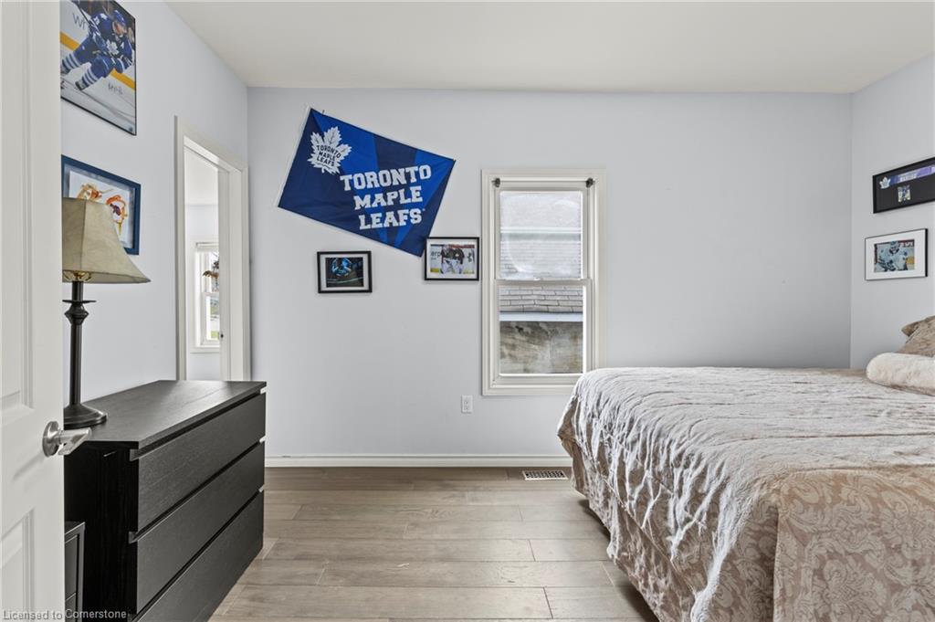 55 Albert Street W Property Photo 22