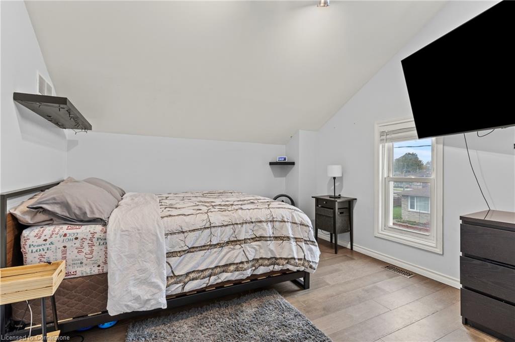 55 Albert Street W Property Photo 26