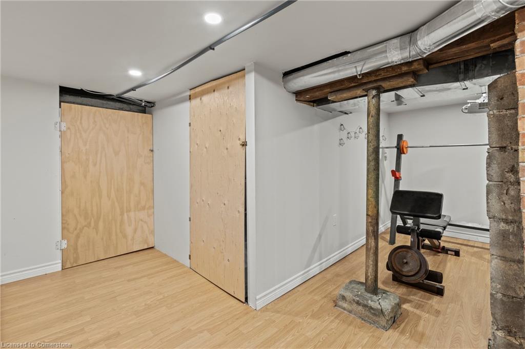 55 Albert Street W Property Photo 36