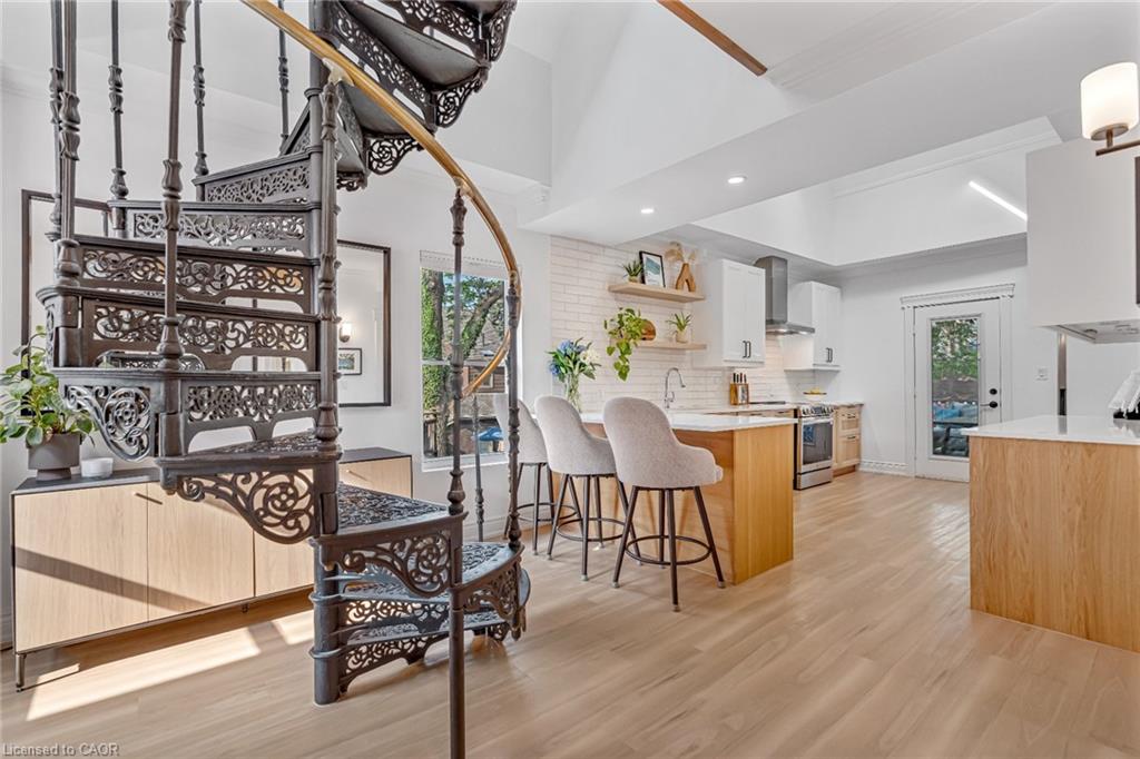 15 Fairmount Avenue Property Photo 7