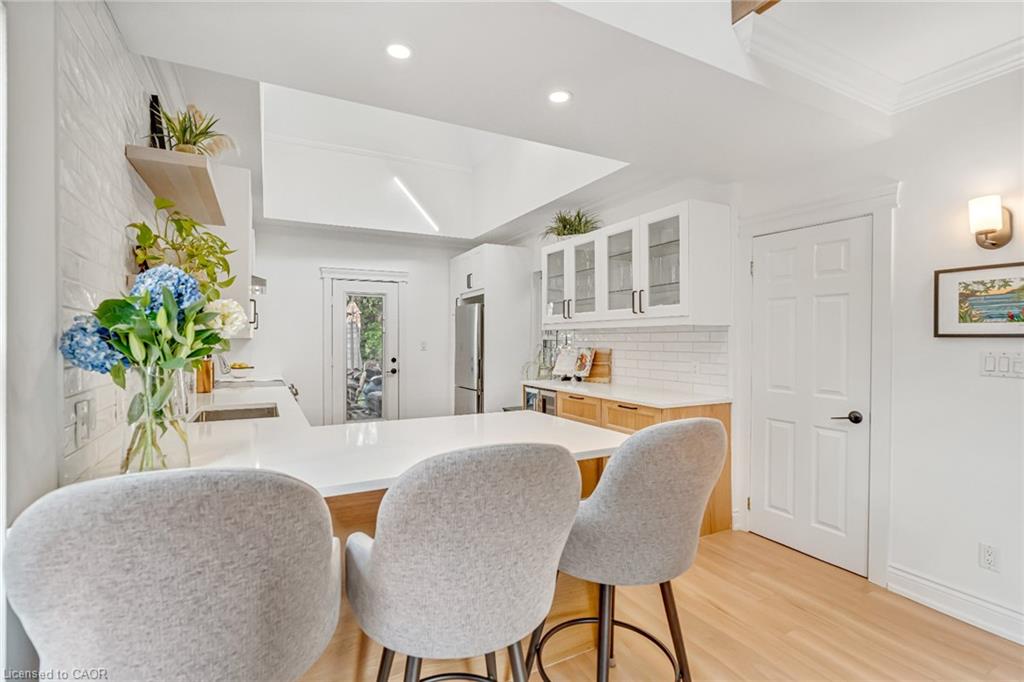 15 Fairmount Avenue Property Photo 9