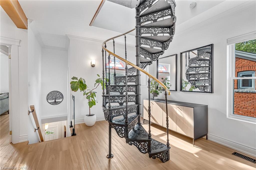 15 Fairmount Avenue Property Photo 13