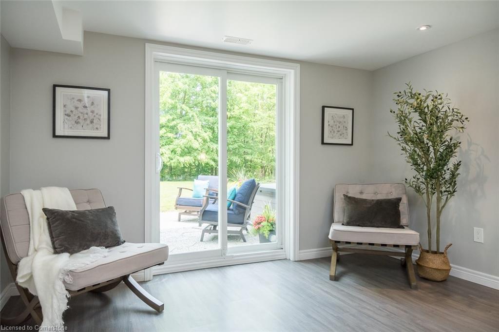 6 Kew Court Property Photo 33