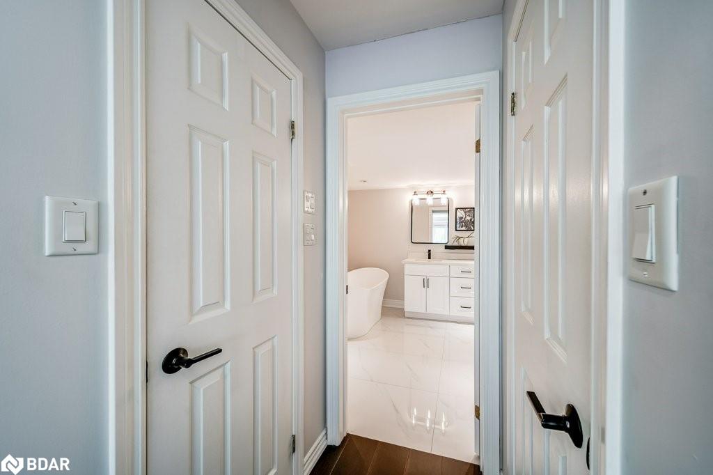 33-520 Silken Laumann Drive Property Photo 33