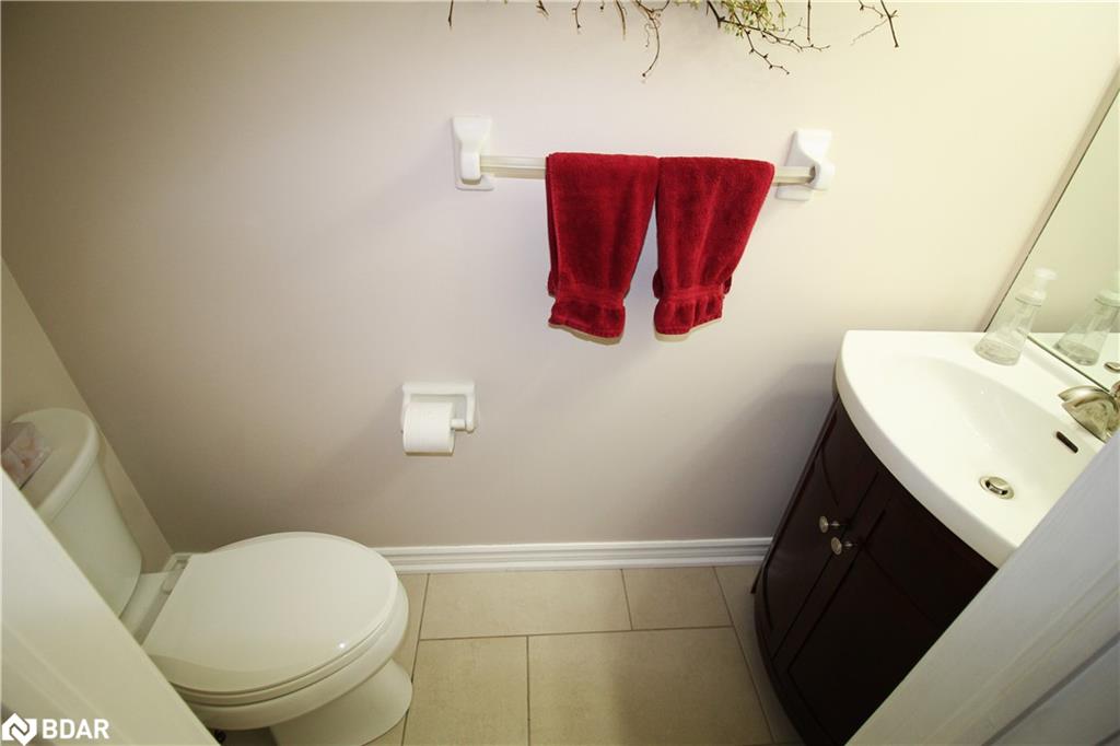 37 Falling Brook Drive Property Photo 5