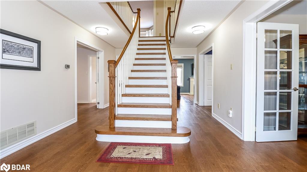 37 Falling Brook Drive Property Photo 6