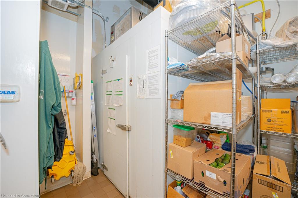 728 Burloak Drive Property Photo 9