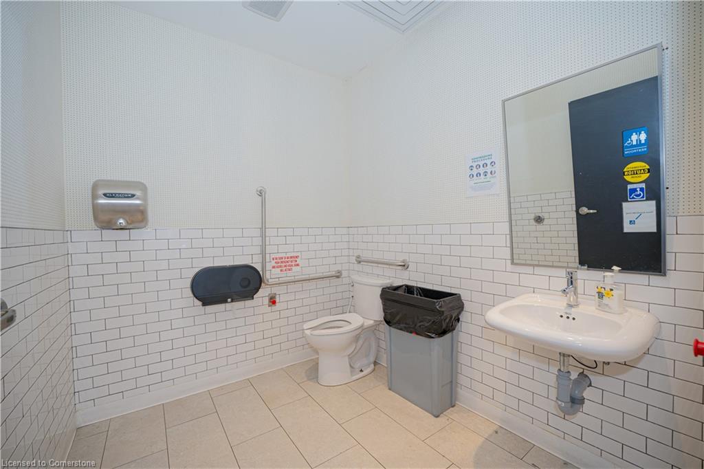 728 Burloak Drive Property Photo 19